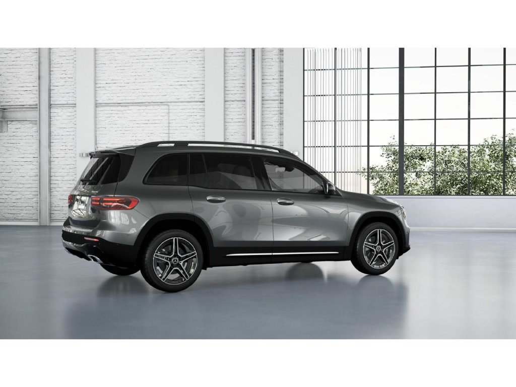 Used 2026 Mercedes-Benz GLB 250 4MATIC image 19