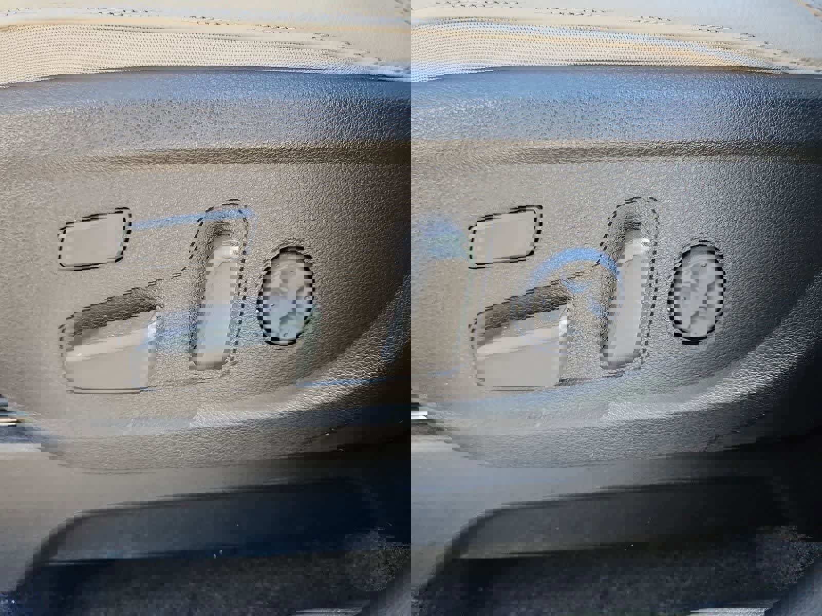 Certified 2025 Kia Telluride SX image 16