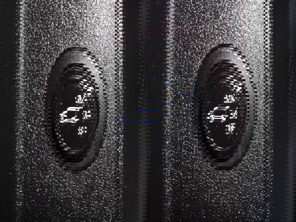 Used 2019 Chevrolet Equinox LT w/ Driver Convenience Package image 20