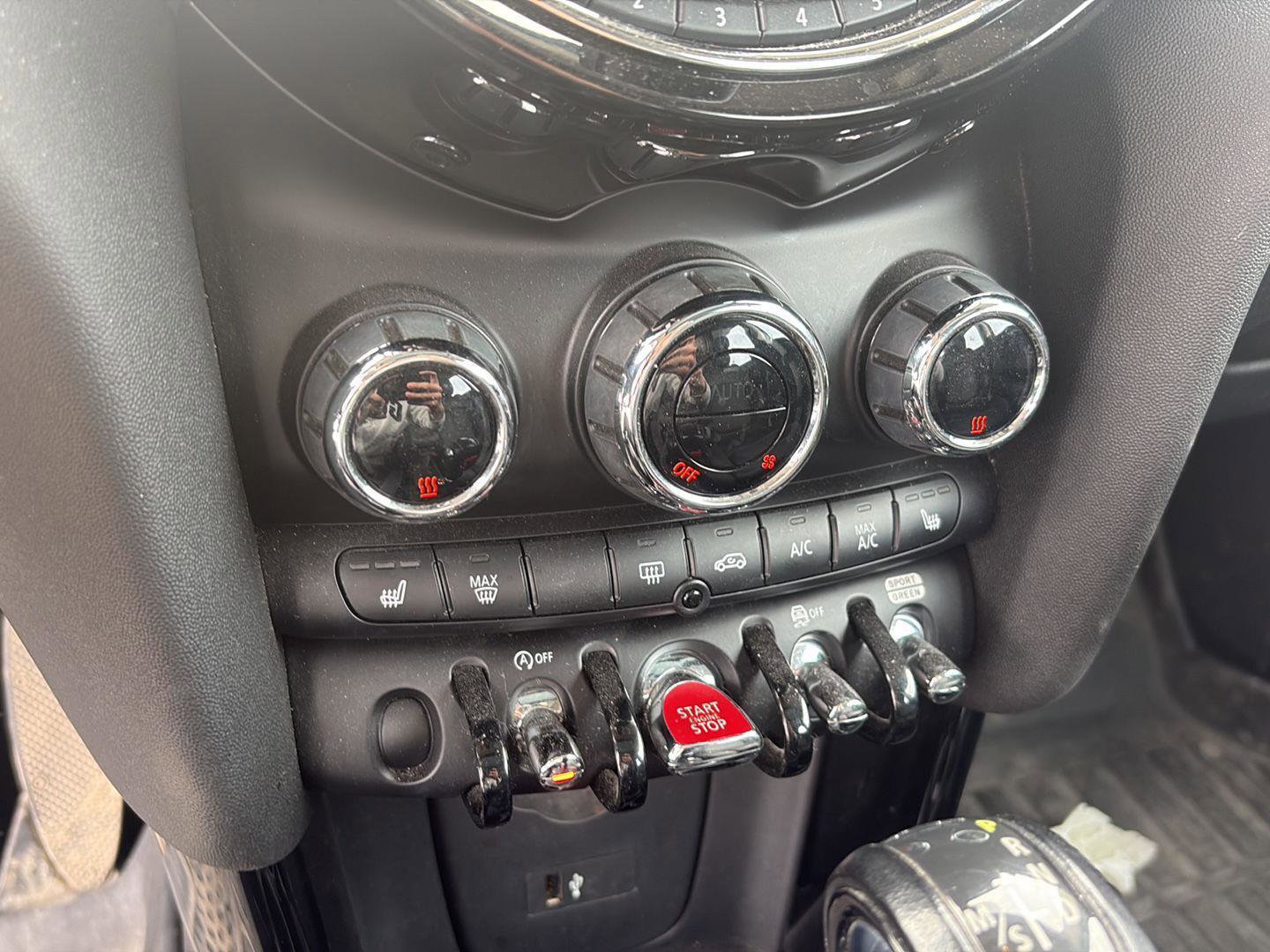 Used 2019 MINI Cooper S w/ Signature Upholstery Package image 25