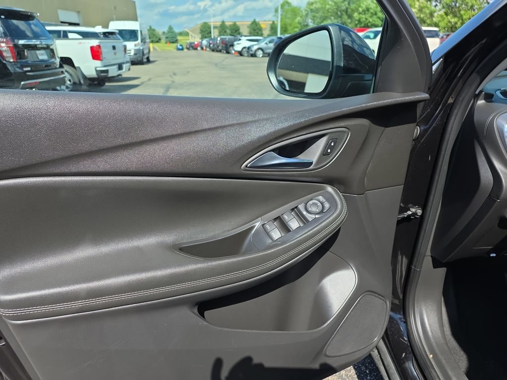 Used 2025 Buick Encore GX Preferred FWD image 15