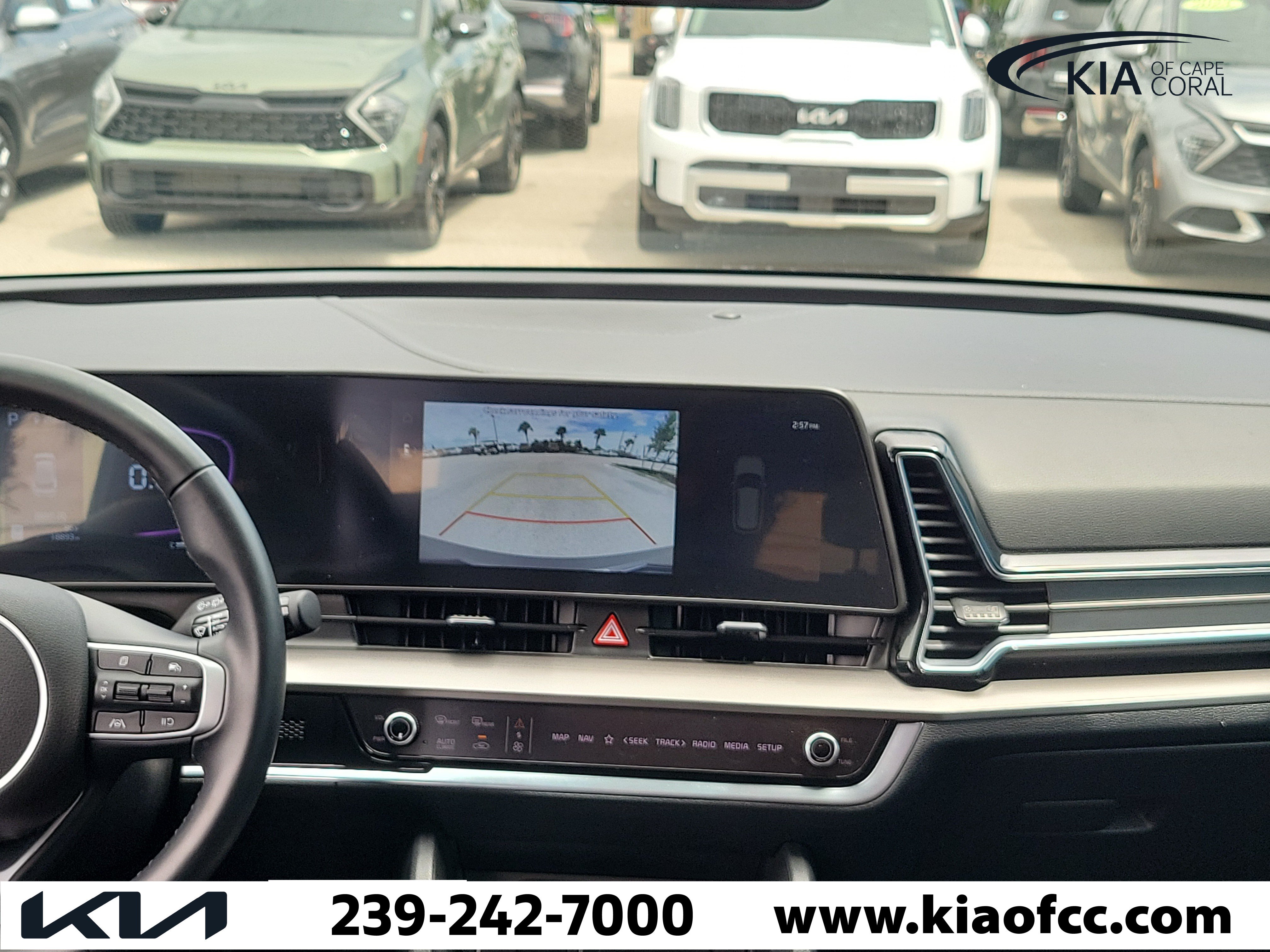 Certified 2025 Kia Sportage EX FWD image 17