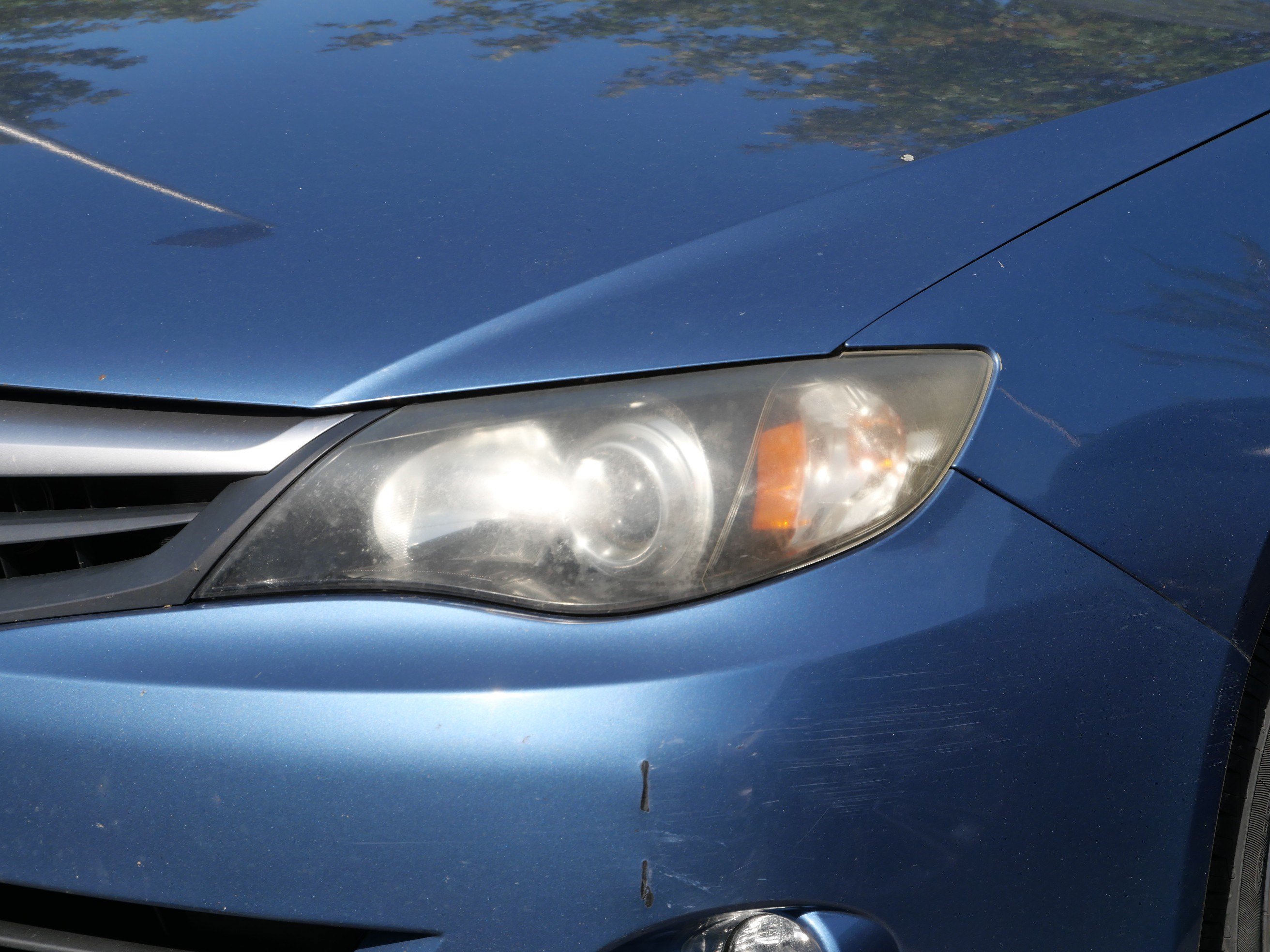 Used 2010 Subaru Impreza 2.5i Premium AWD/4WD image 4