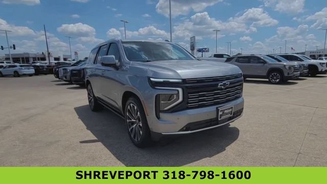 Used 2025 Chevrolet Tahoe High Country AWD/4WD image 3