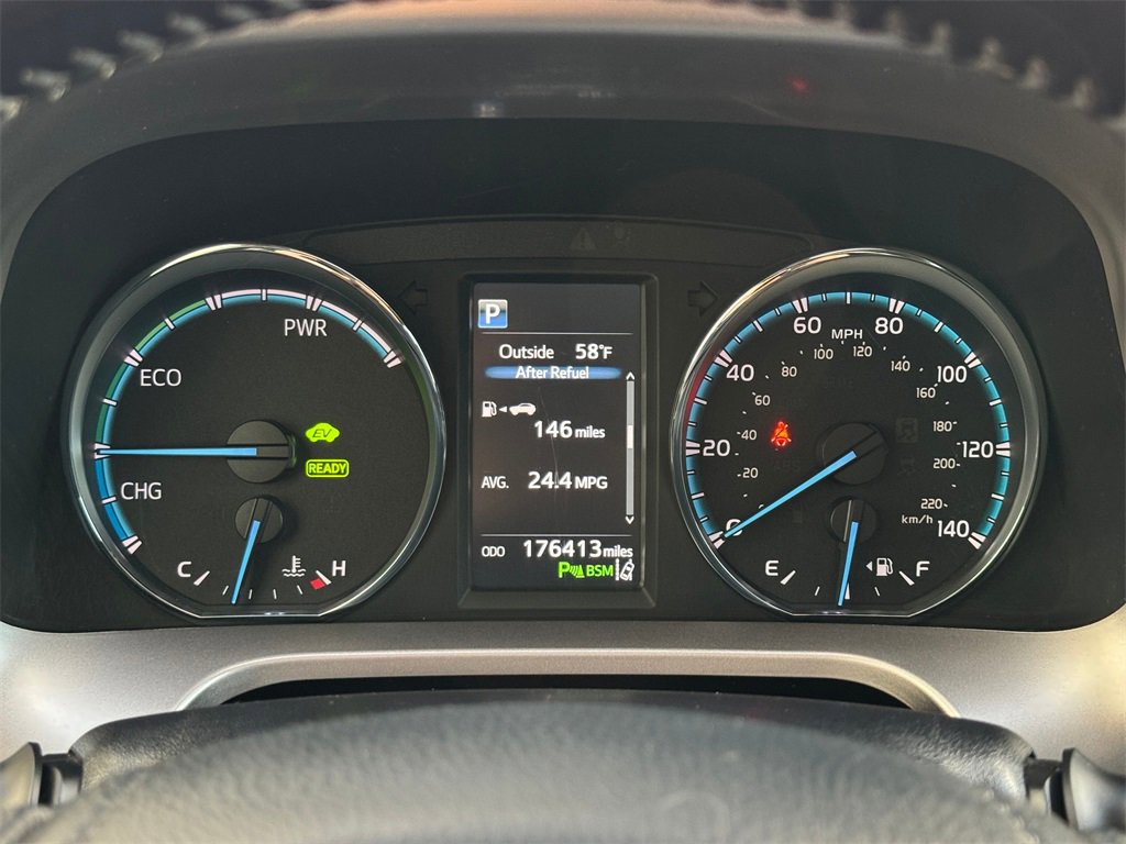 Used 2016 Toyota RAV4 Limited image 12