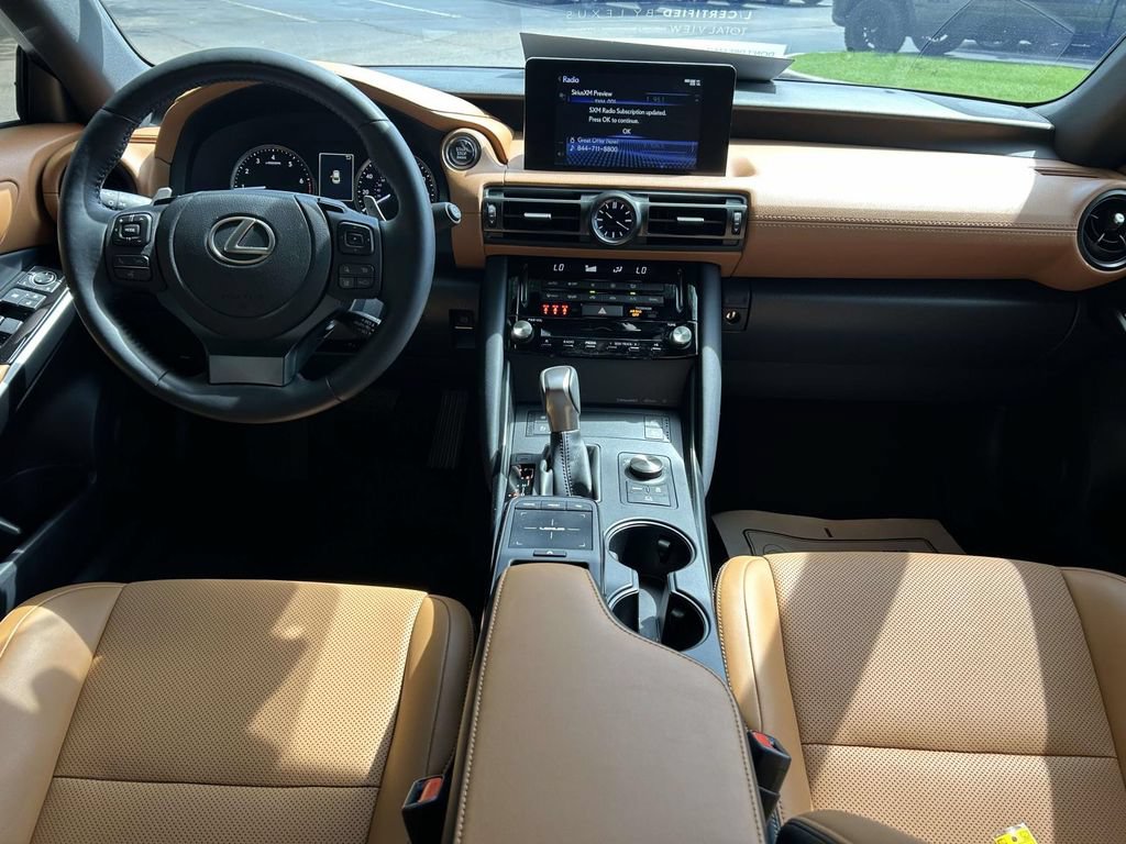 Used 2025 Lexus IS 300 w/ Comfort Package RWD image 10