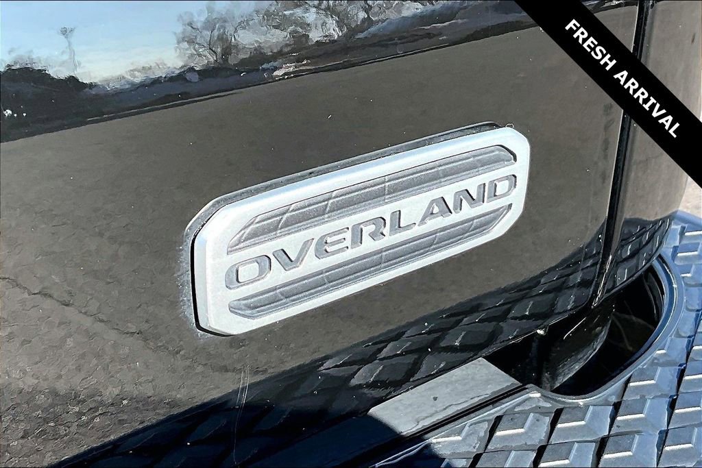 Used 2020 Jeep Gladiator Overland w/ LED Lighting Group image 24