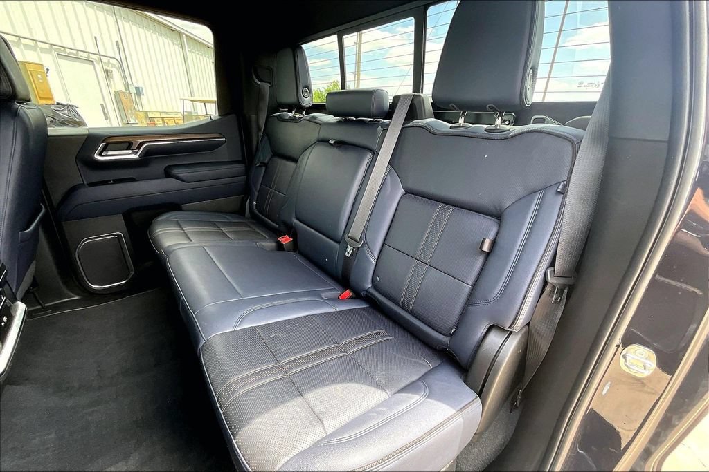 Used 2022 Chevrolet Silverado 1500 High Country w/ Z71 Off-Road Package AWD/4WD image 31
