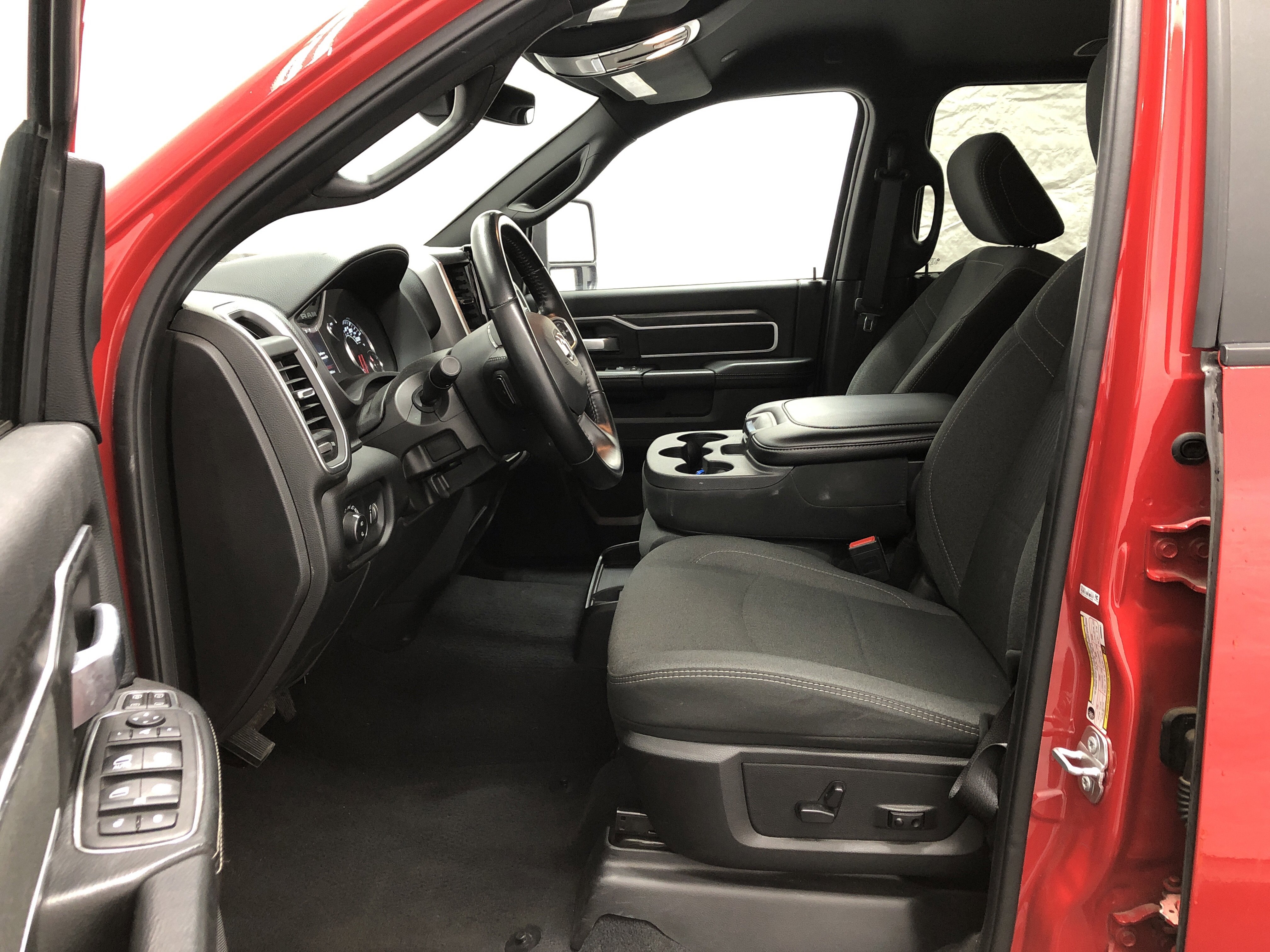 Certified 2024 RAM 2500 Big Horn w/ Night Edition AWD/4WD image 15