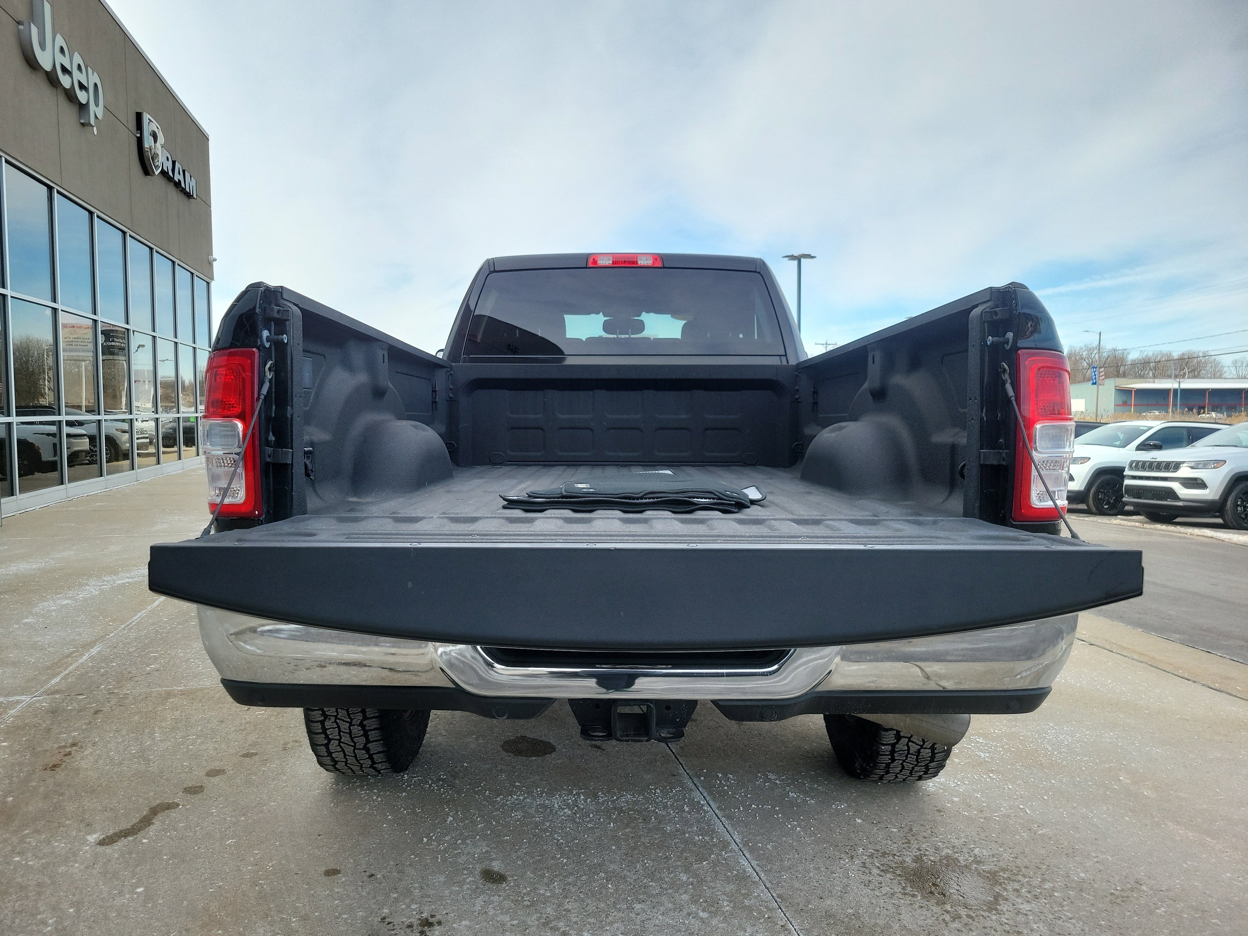 Used 2022 RAM 3500 Big Horn w/ Level A Equipment Group AWD/4WD image 21