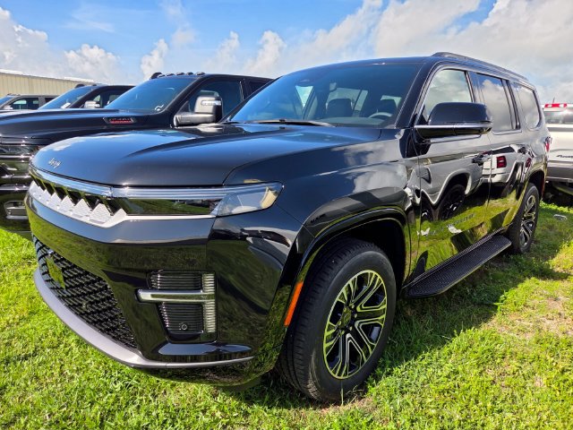 New 2026 Jeep Grand Wagoneer 2WD w/ Premium Group I image 3