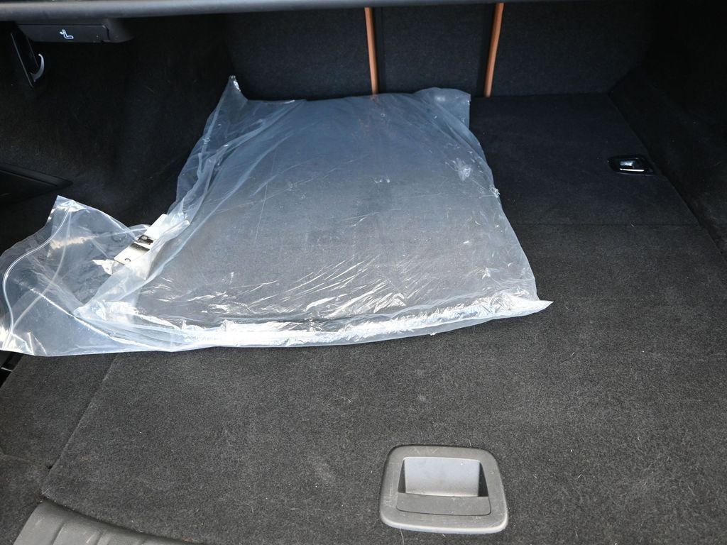 Used 2023 BMW 530e xDrive w/ Convenience Package image 20