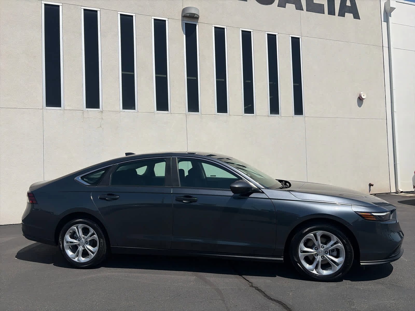 Used 2023 Honda Accord LX image 4