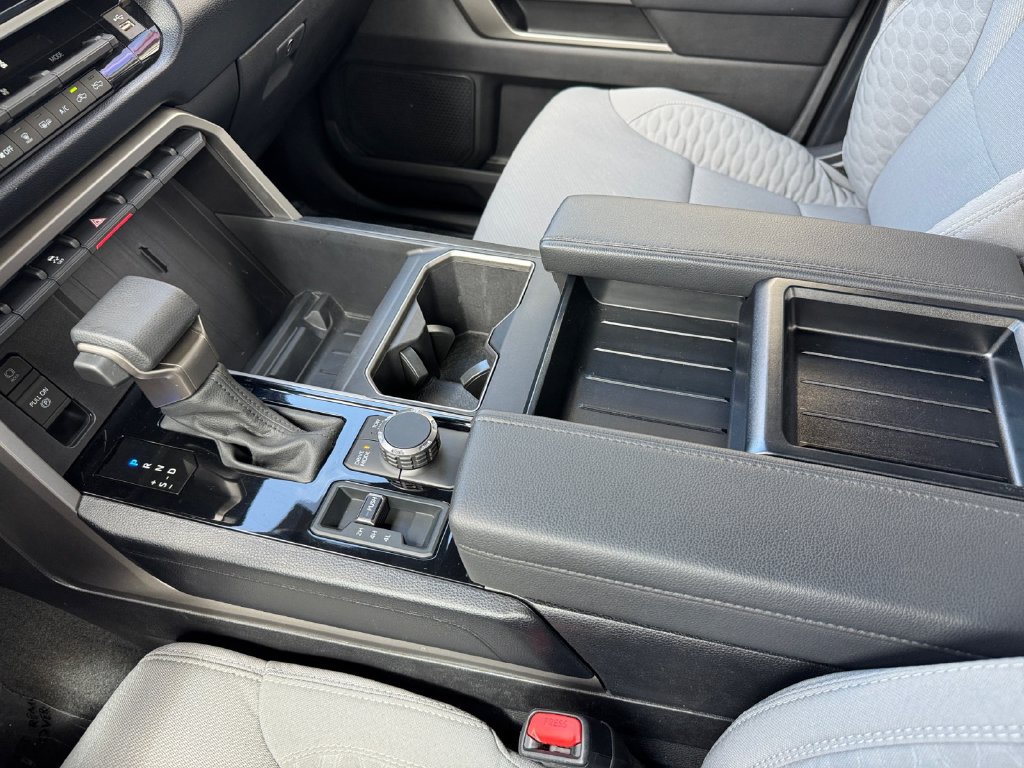 Certified 2025 Toyota Tundra SR5 AWD/4WD image 25