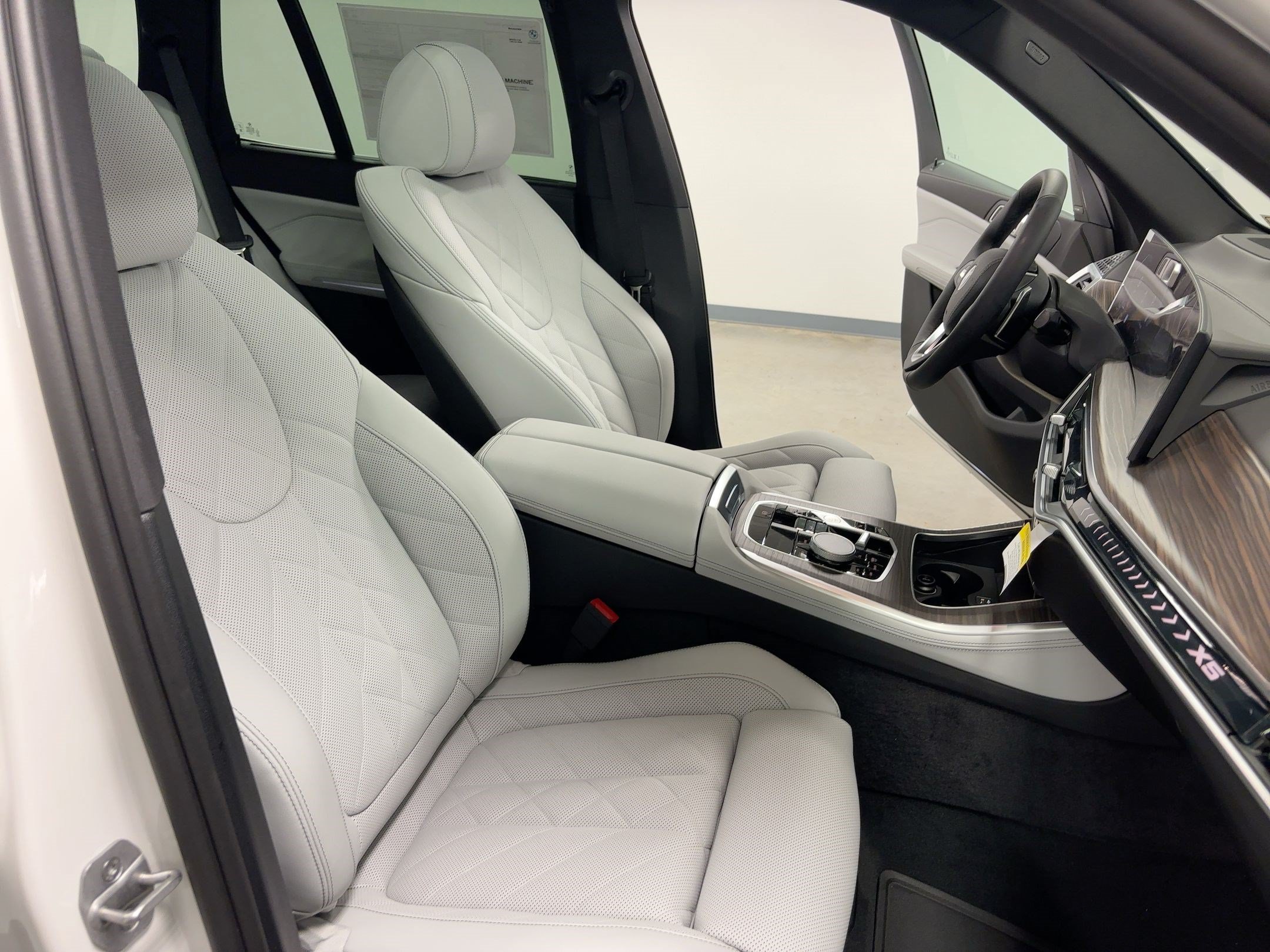 New 2026 BMW X5 sDrive40i w/ Premium Package RWD image 31