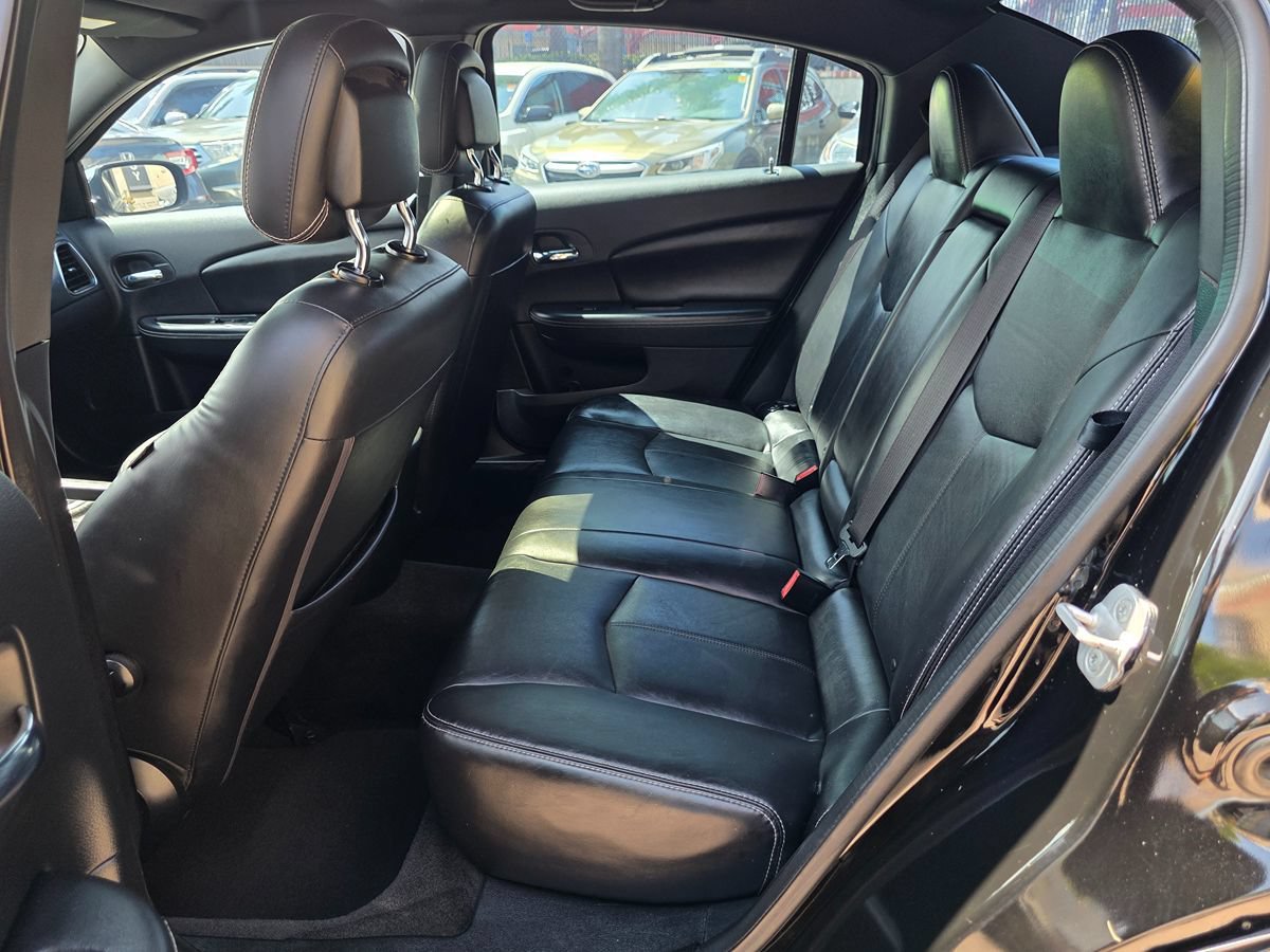 Used 2012 Chrysler 200 Limited FWD image 22