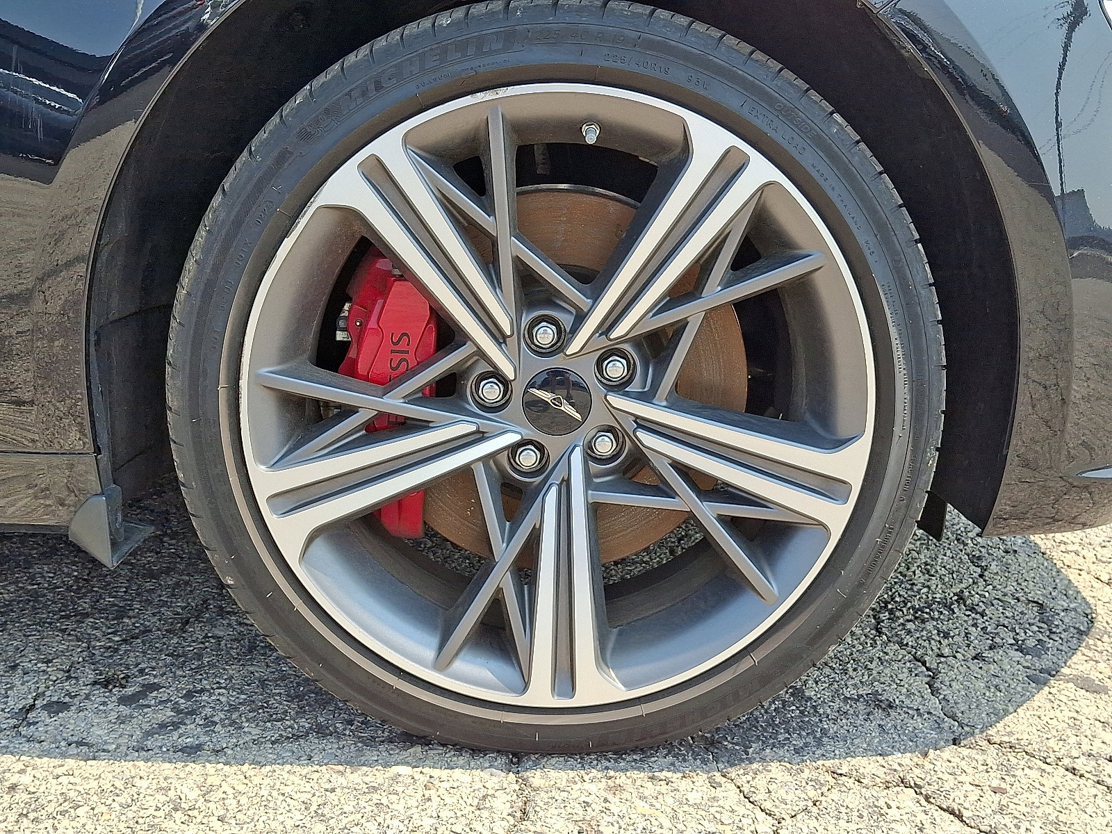 Used 2025 Genesis G70 3.3T Advanced image 8