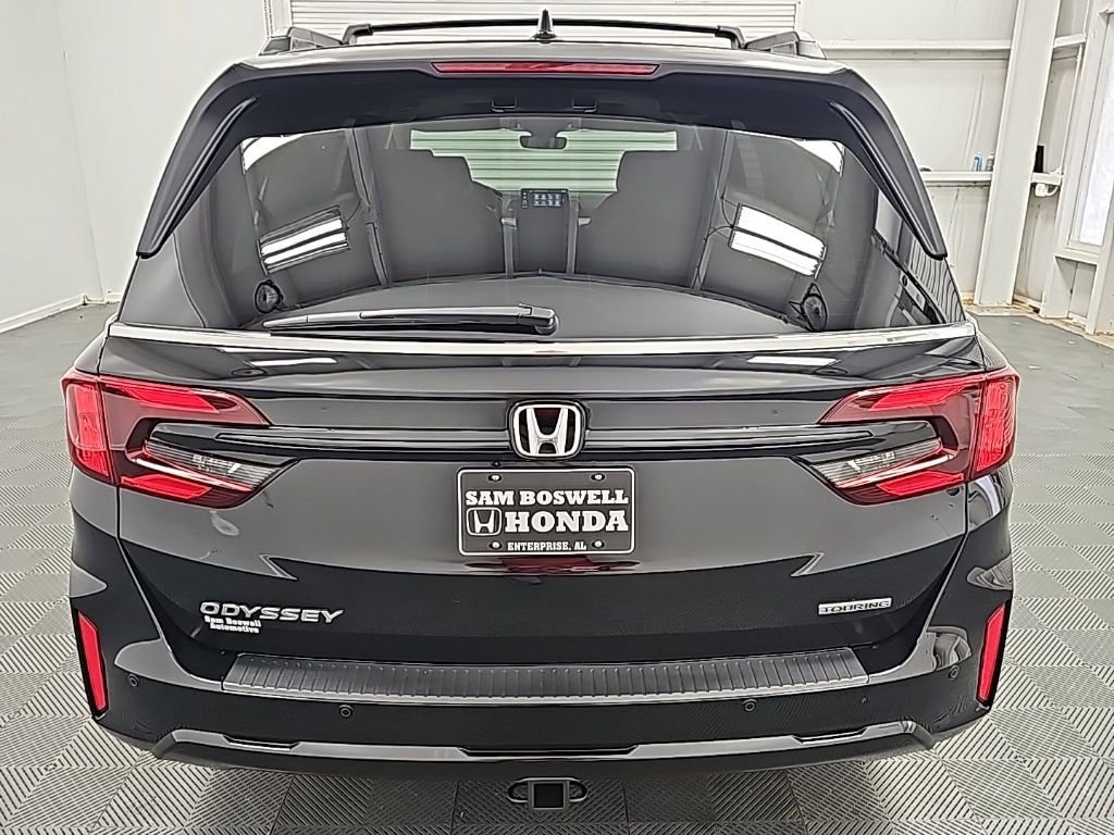 New 2026 Honda Odyssey Touring image 7