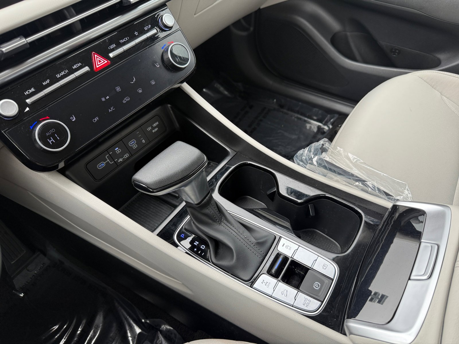 Used 2025 Hyundai Tucson SEL image 13