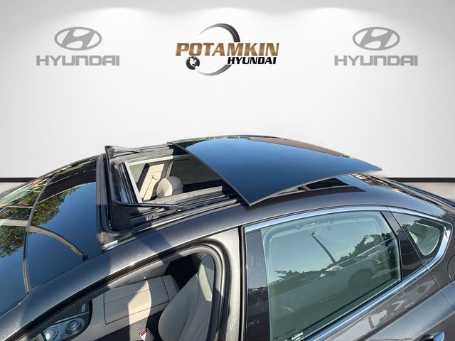 Used 2022 Genesis G80 2.5T w/ Prestige Package RWD image 22