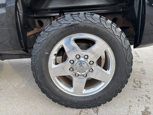 Used 2013 GMC Sierra 2500 Denali w/ Suspension Package, Off-Road image 57