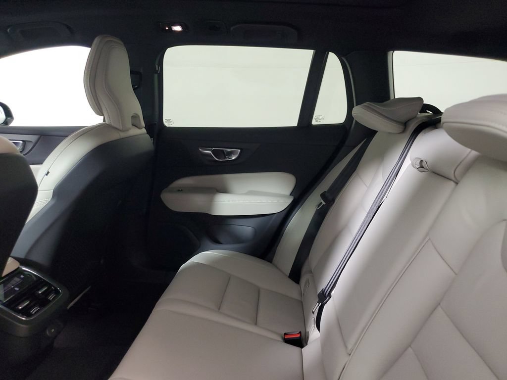 New 2026 Volvo V60 B5 Cross Country Ultra w/ Protection Package Premier AWD/4WD image 12