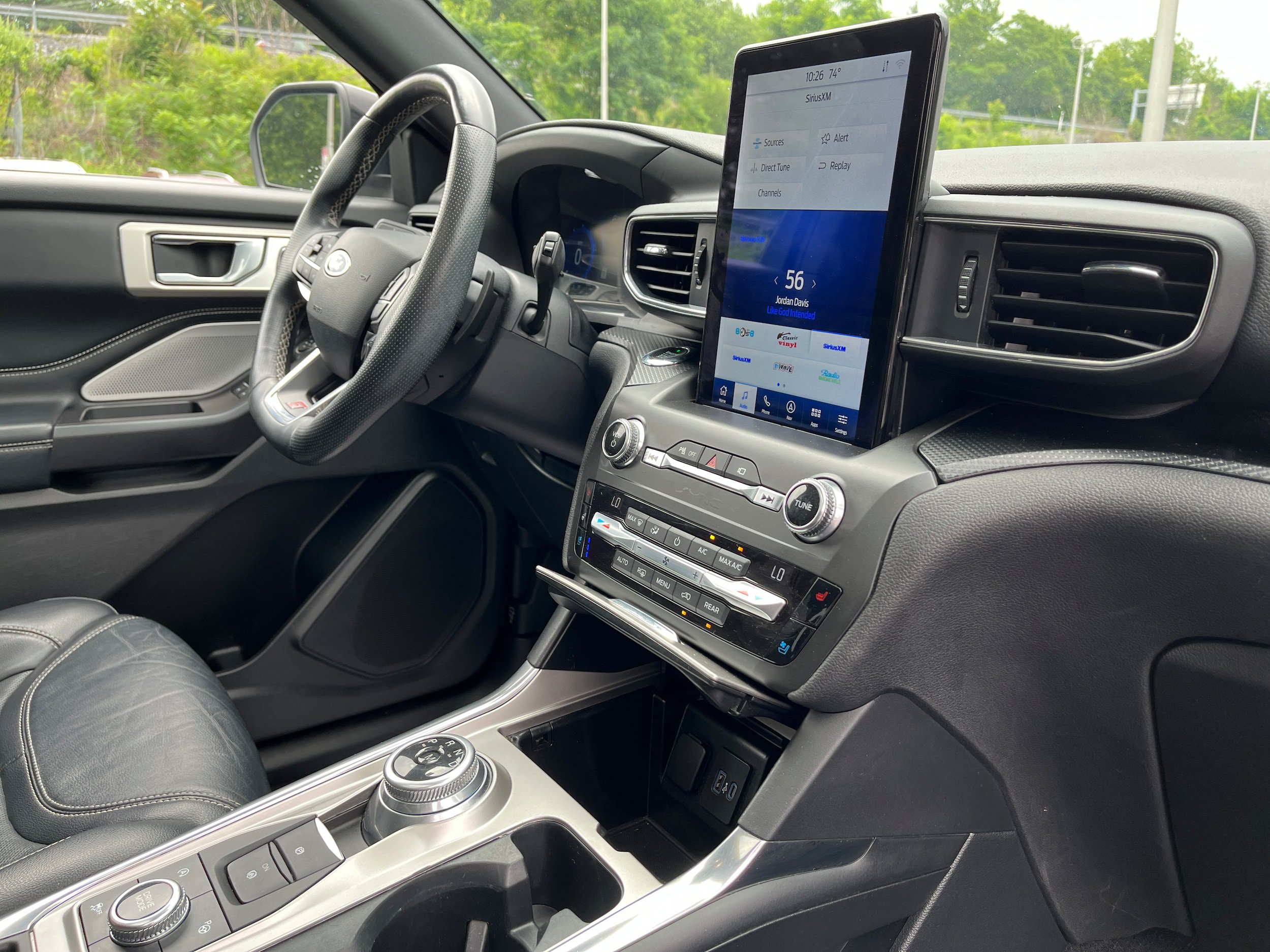 Certified 2020 Ford Explorer ST w/ Premium Technology Package AWD/4WD image 17