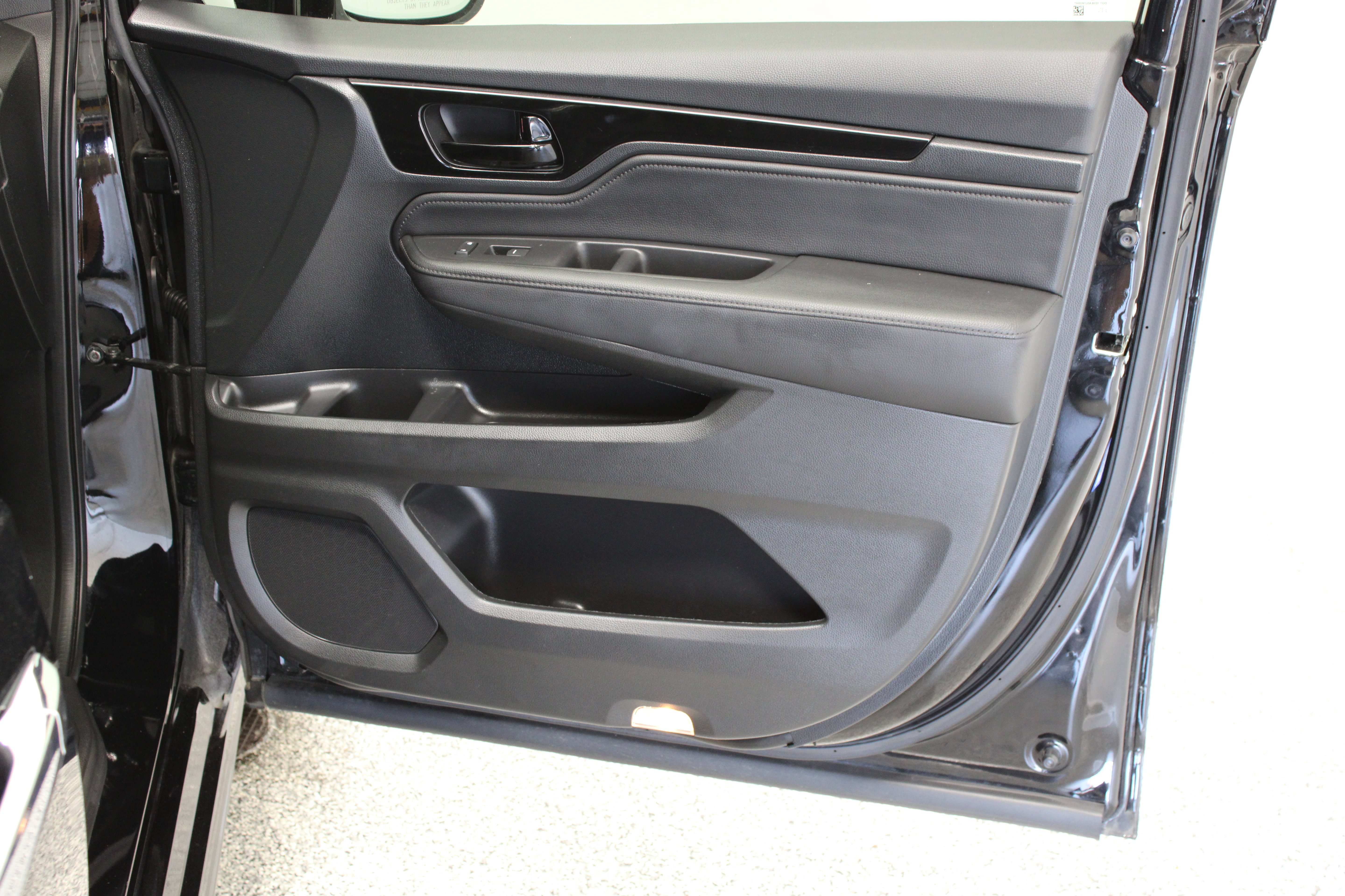 Used 2022 Honda Odyssey Elite image 39