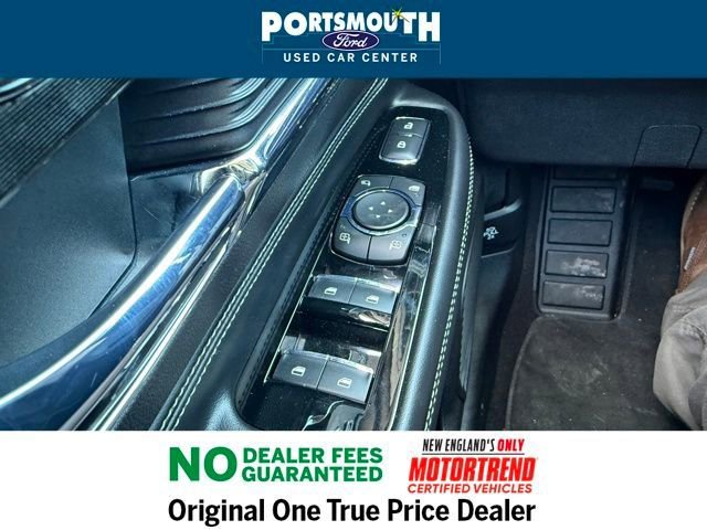 Used 2021 Lincoln Corsair AWD w/ Premium Package image 24