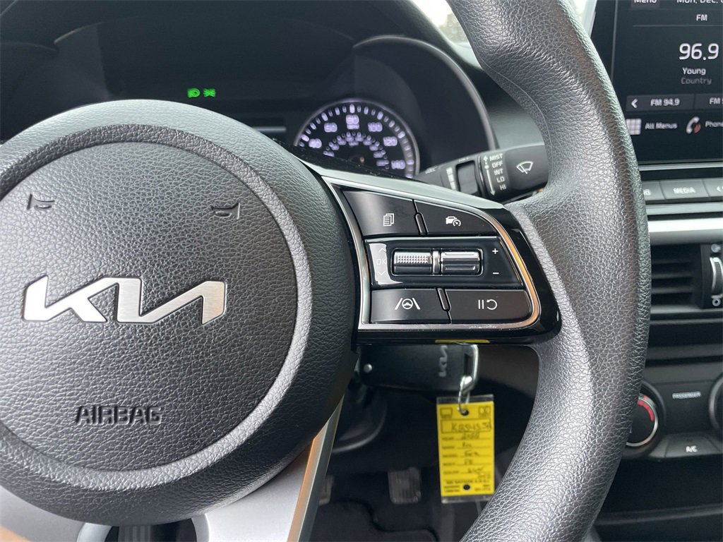 Certified 2022 Kia Forte LXS w/ LXS Technology Package image 16