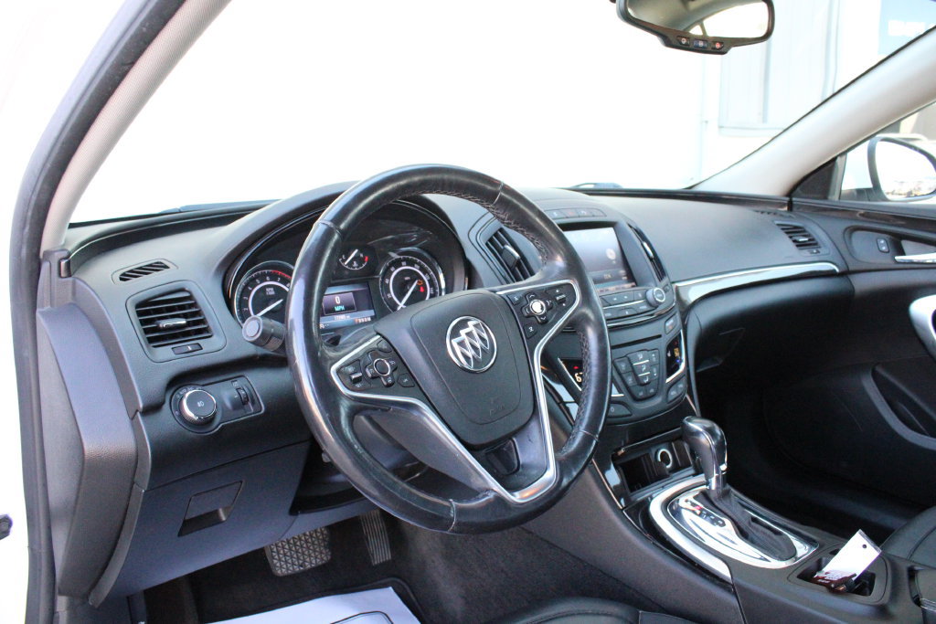 Used 2014 Buick Regal Premium FWD image 2