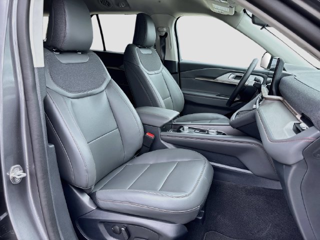 New 2026 Ford Explorer Active w/ Active Comfort Package RWD image 29