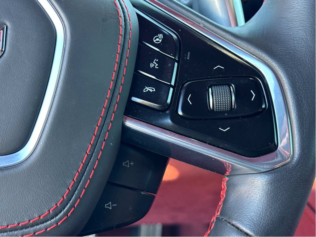 Used 2021 Chevrolet Corvette Stingray Premium Cpe w/ Z51 Performance Package RWD image 16
