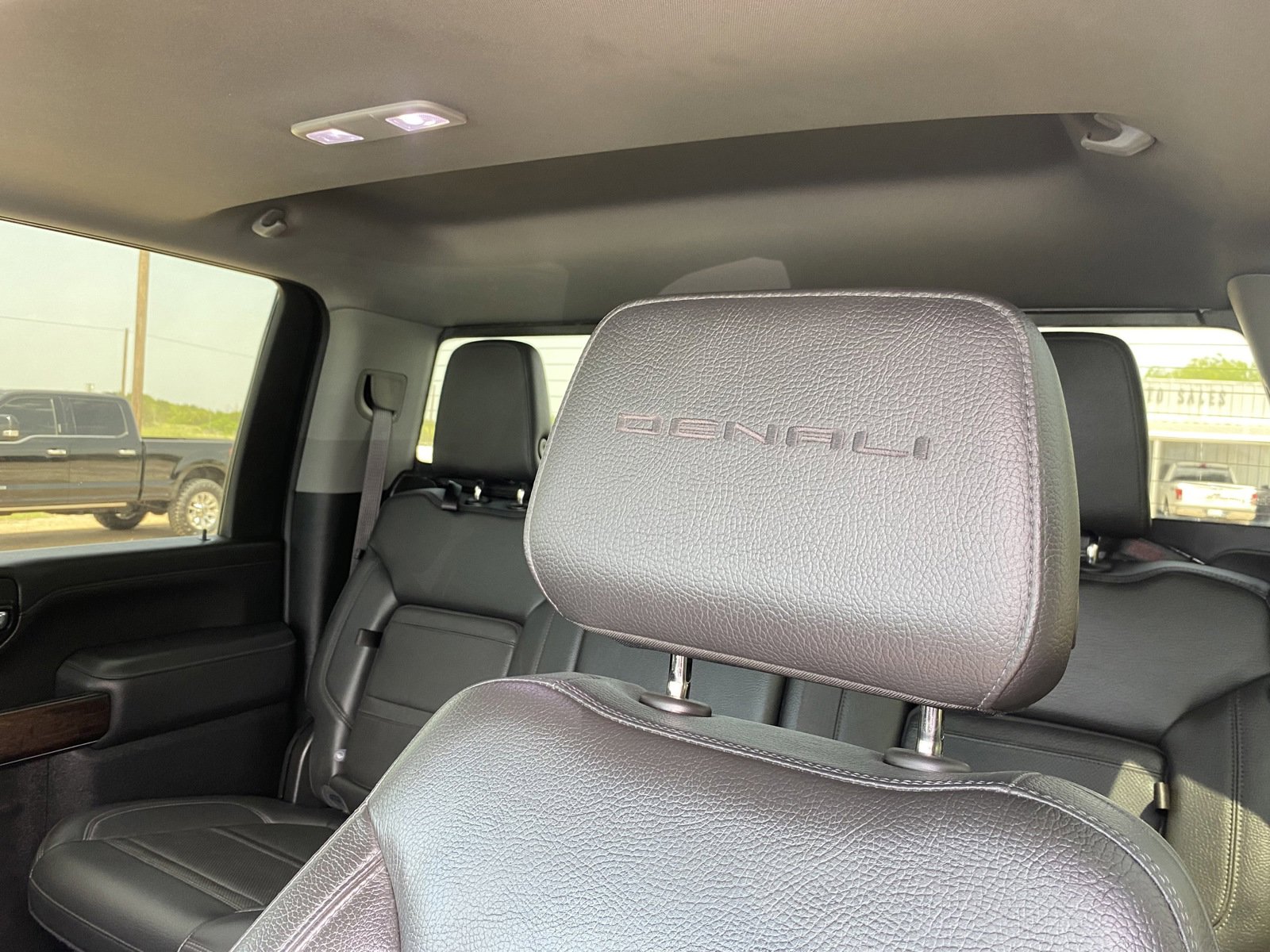 Used 2020 GMC Sierra 2500 Denali w/ Denali Ultimate Package AWD/4WD image 13