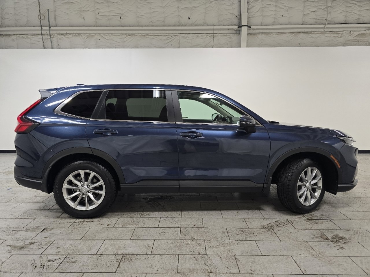 Used 2023 Honda CR-V EX image 18