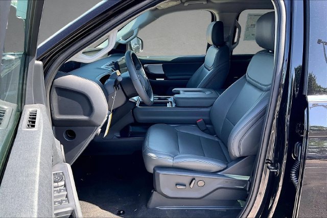 New 2027 Ford Expedition Active AWD/4WD image 8
