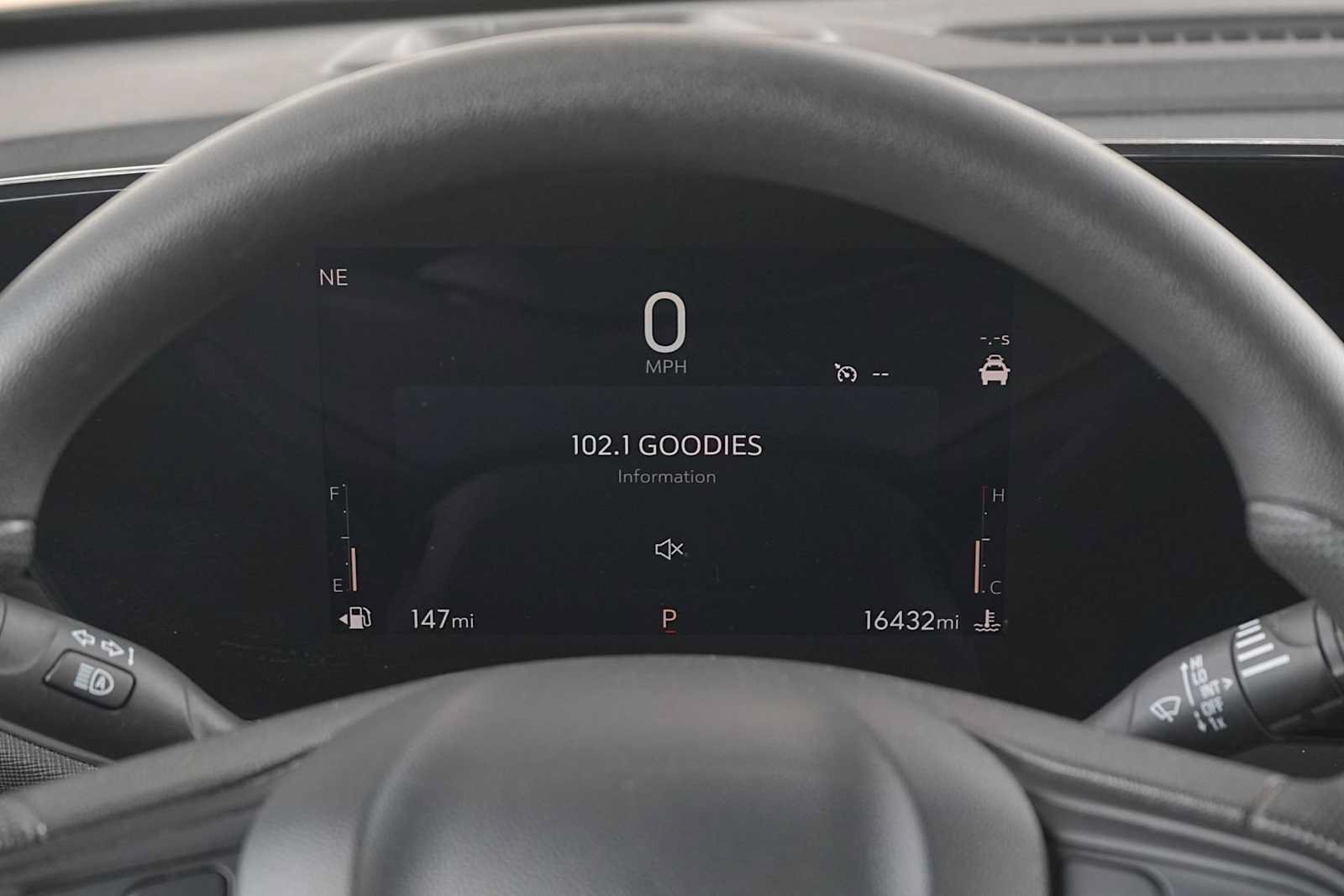 Used 2025 Buick Envista Preferred FWD image 19