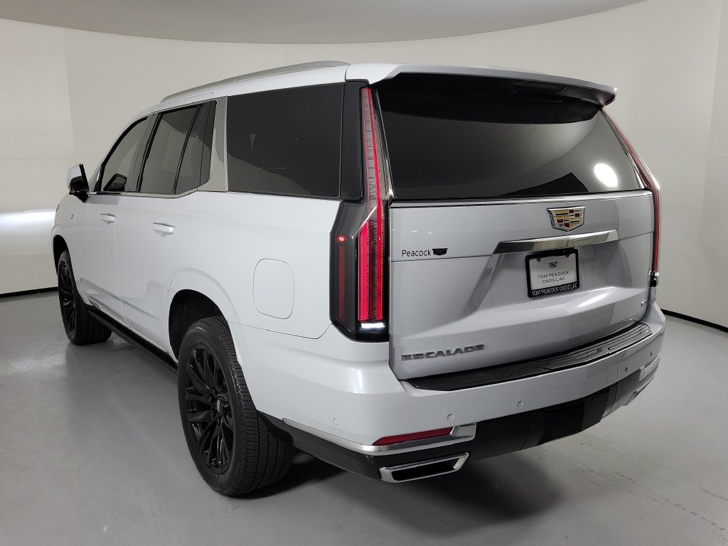 Certified 2026 Cadillac Escalade Luxury w/ Touring Package AWD/4WD image 4