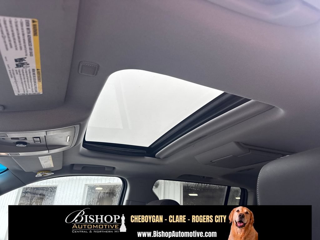 Used 2015 Chevrolet Suburban LTZ AWD/4WD image 16