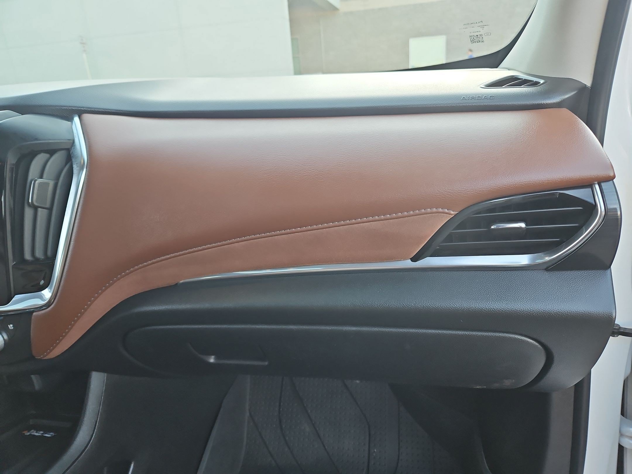 Certified 2019 Chevrolet Traverse High Country w/ LPO, Floor Liner Package AWD/4WD image 32