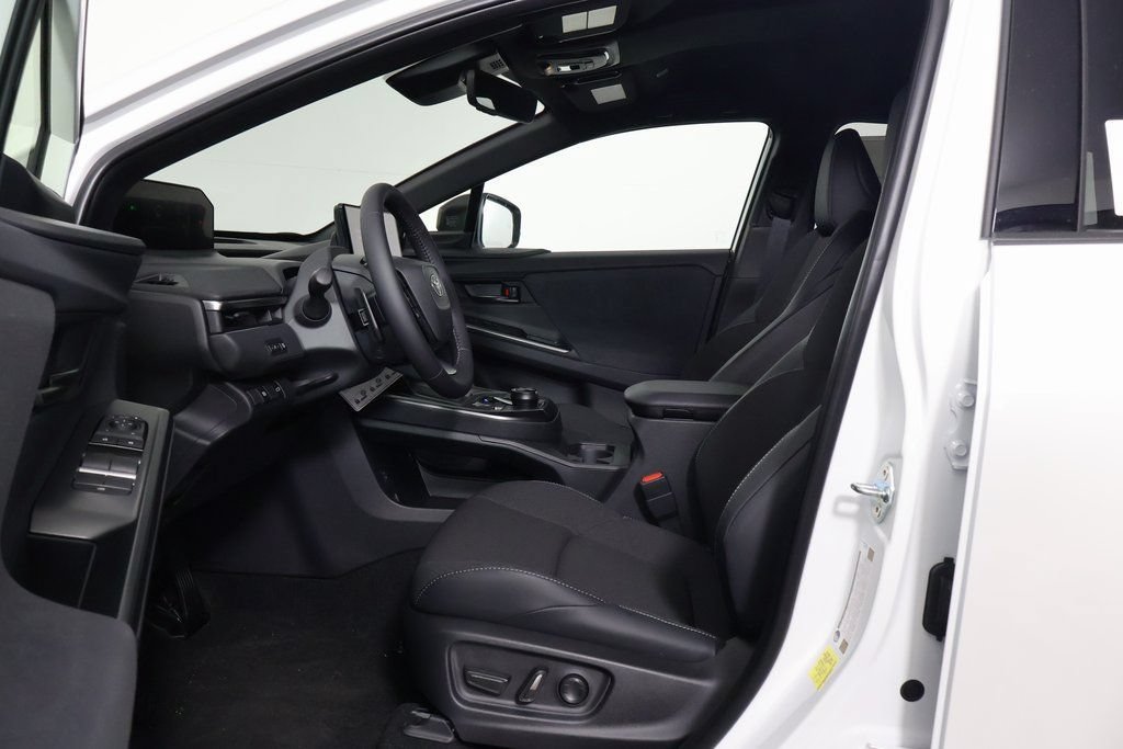 New 2026 Toyota C-HR AWD/4WD image 5