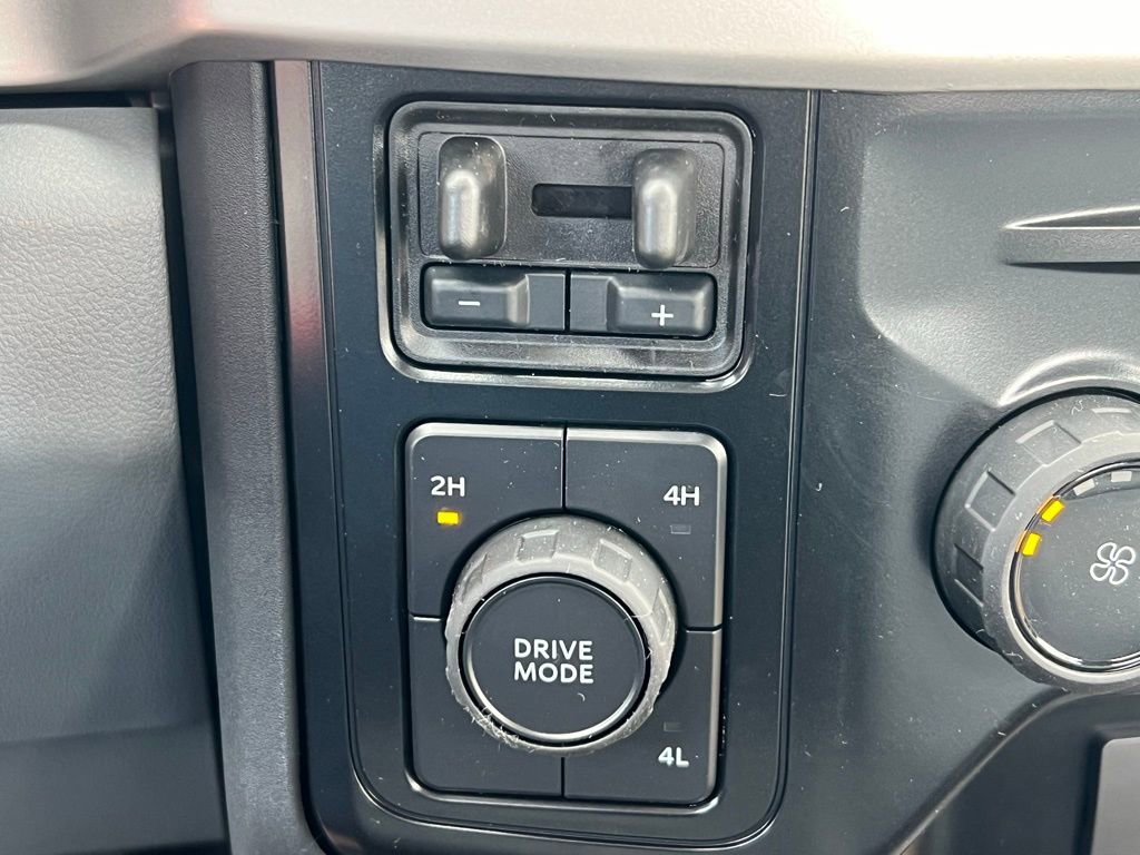 New 2025 Ford F550 4x4 Regular Cab Super Duty w/ XL Chrome Package image 24