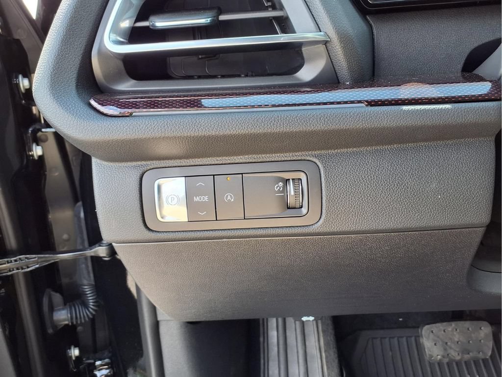 New 2026 Chevrolet Traverse RS w/ LPO, Floor Liner Package FWD image 10