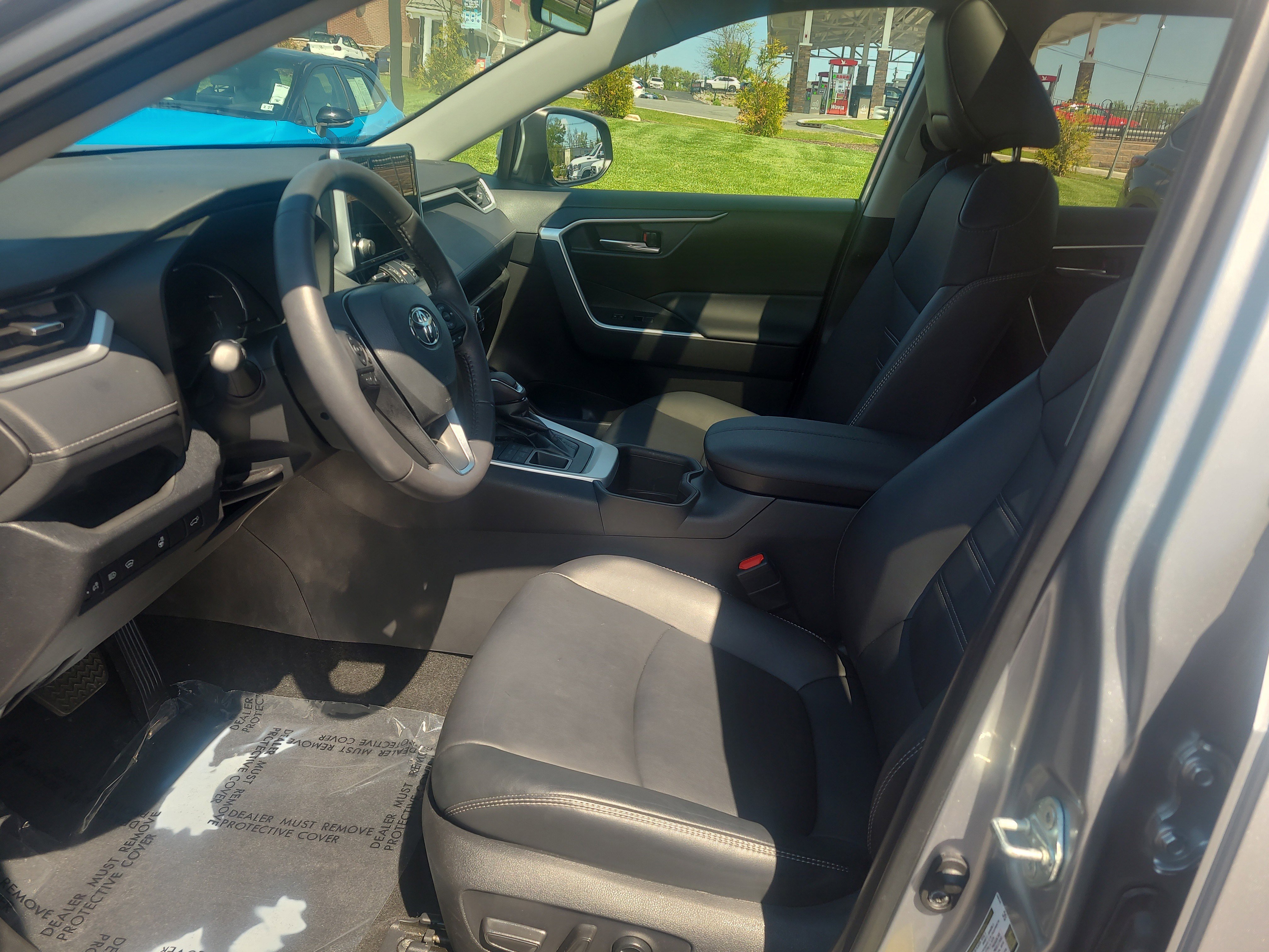 Certified 2023 Toyota RAV4 XLE Premium AWD/4WD image 16