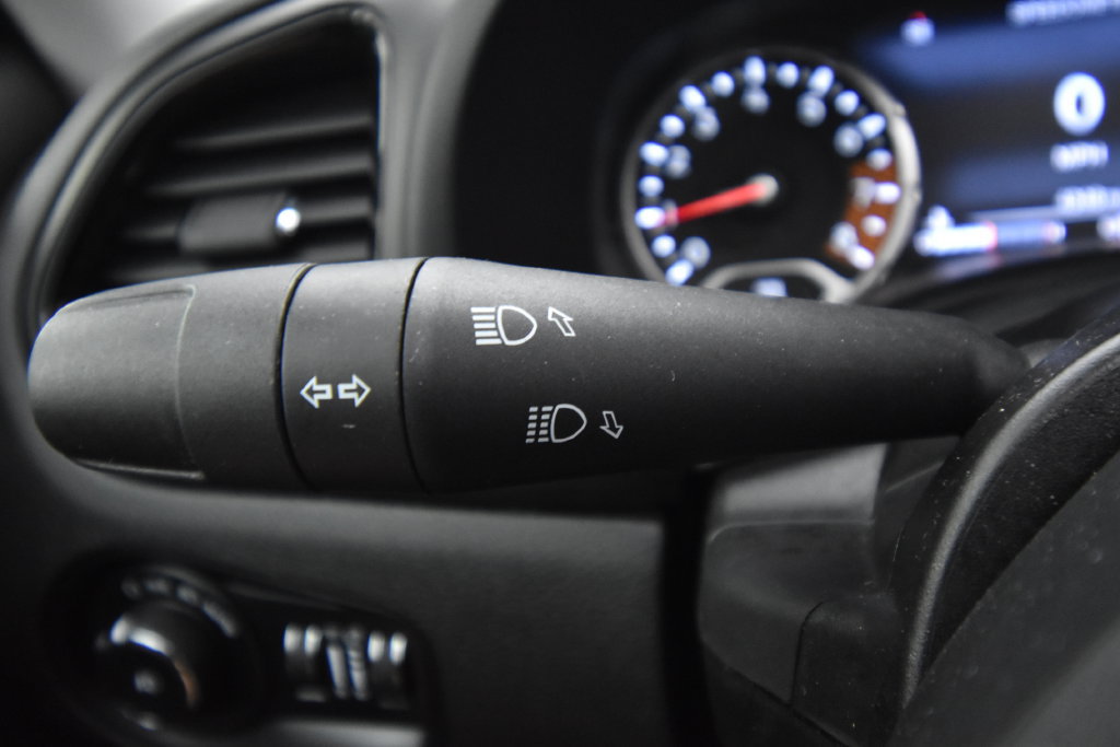 Used 2023 Jeep Renegade Altitude w/ Sun/Sound Group AWD/4WD image 34