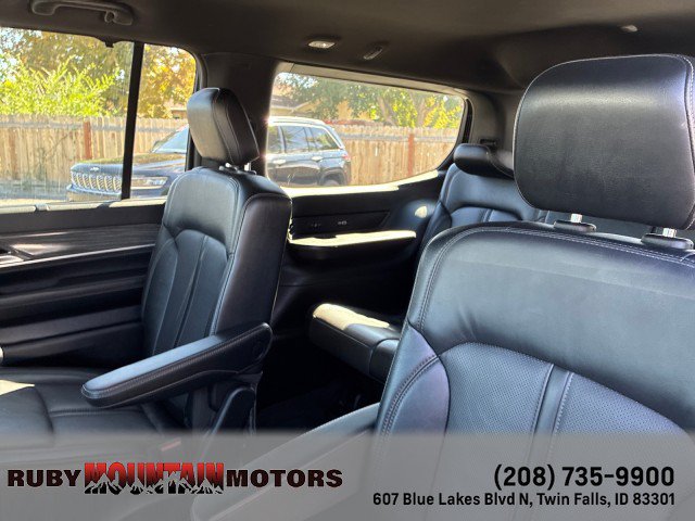 Used 2022 Jeep Wagoneer Series III w/ Convenience Group I AWD/4WD image 27