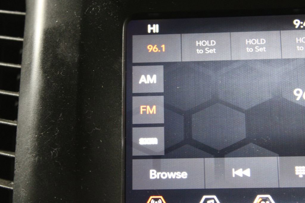 Used 2019 Jeep Cherokee Latitude Plus w/ Comfort/Convenience Group image 31