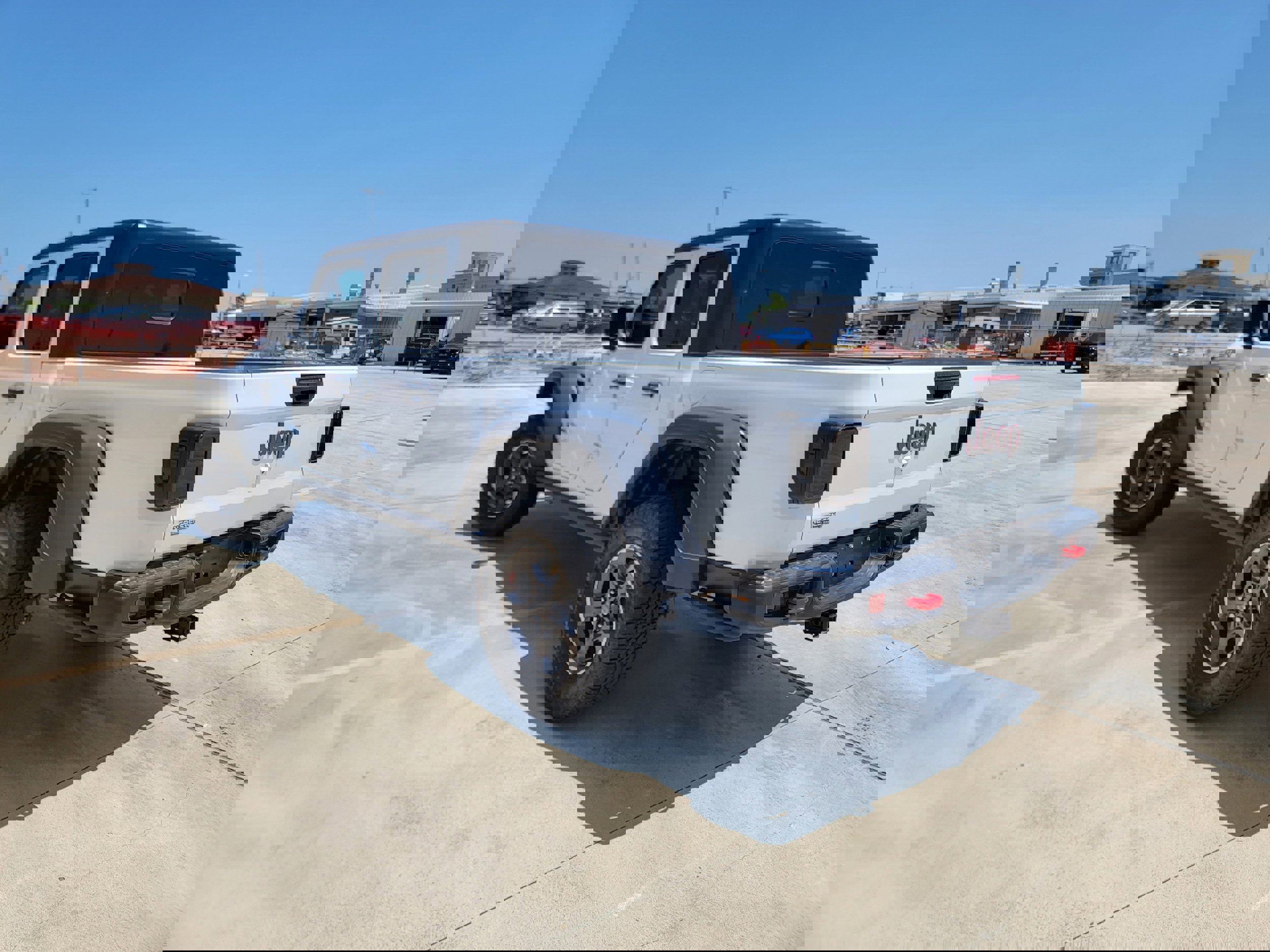 Used 2023 Jeep Gladiator Rubicon w/ LED Lighting Group image 5