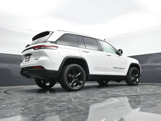 Used 2023 Jeep Grand Cherokee Limited w/ Black Appearance Package AWD/4WD image 66
