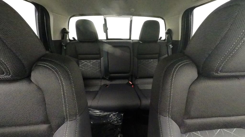 Used 2025 Nissan Frontier SV w/ SV Convenience Package image 30